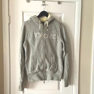 Extra warm U of T sweater/jacket/hoodie